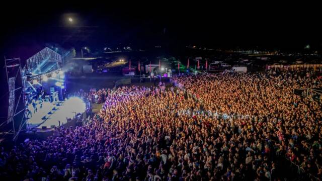 Alrededor de 20 mil personas pasaron por el 44º Festival del Lago de Villa Rumipal-La Ola Digital