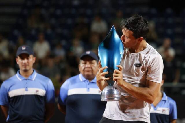 Luciano Darderi es el nuevo campeón del Córdoba Open-La Ola Digital