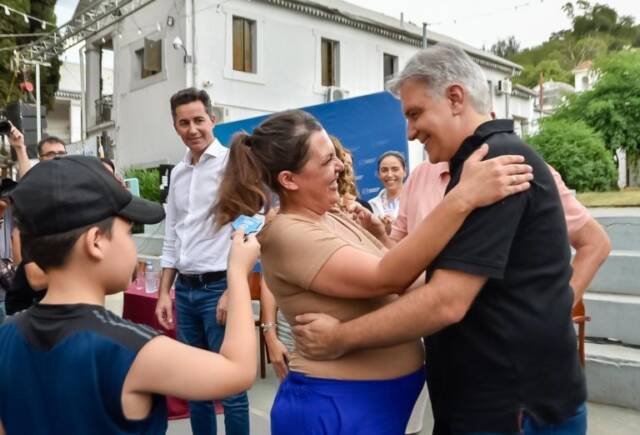 Entrega de viviendas en Unquillo