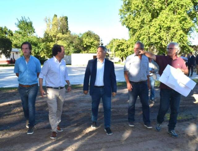 Llaryora ratificó la inversión en obra pública por $700.000 millones-La Ola Digital