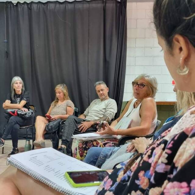 Villa Ciudad Parque: mesa de trabajo con la comunidad educativa