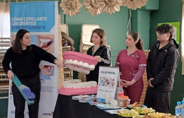 “Los Mayores Sonríen”: plan de salud bucal