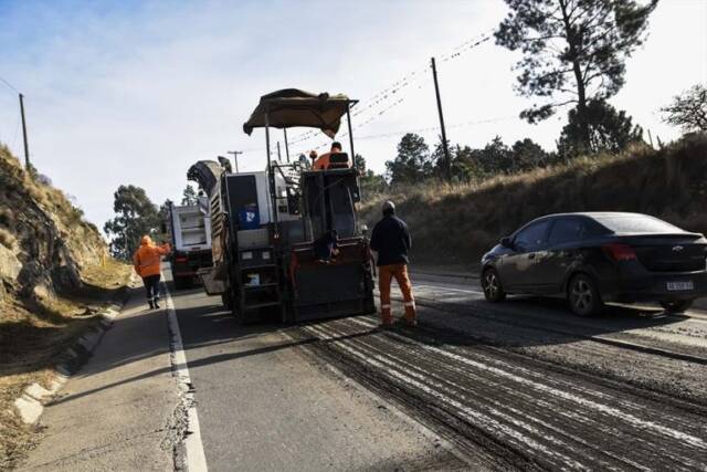 Repavimentan la ruta que une Villa General Belgrano con Los Reartes
