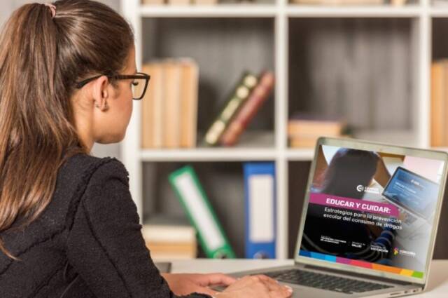 Docentes se capacitan en prevención de adicciones