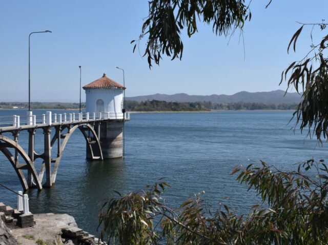 Puesta en valor y nueva cartelería de los senderos del lago de Embalse-La Ola Digital