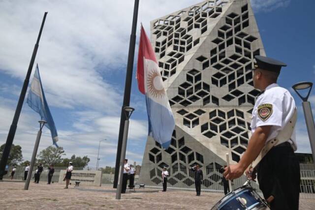 Homenaje a víctimas del atentado a la Fábrica Militar de Río Tercero