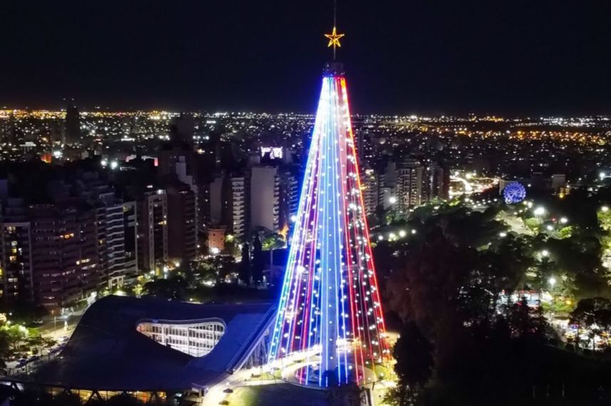 Mañana se enciende el árbol de Navidad en el Faro del Bicentenario-La Ola Digital