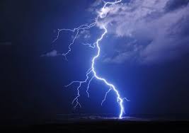 Un hombre falleció cuando fue alcanzado por un rayo