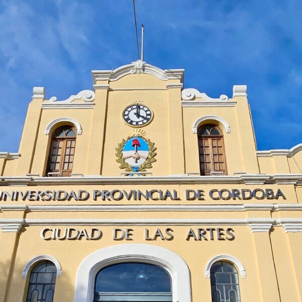 Universidad Provincial de Córdoba: más de 14.000 aspirantes se inscribieron en el primer llamado-La Ola Digital