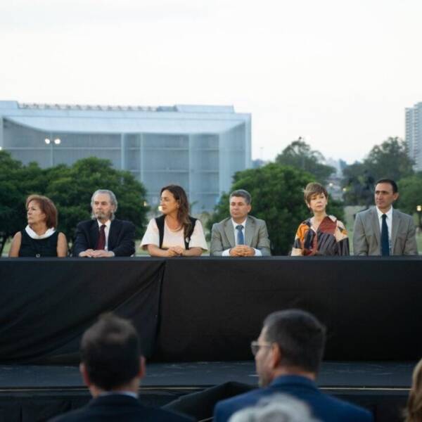 Conmemoración del Día en Memoria de las Víctimas del Holocausto