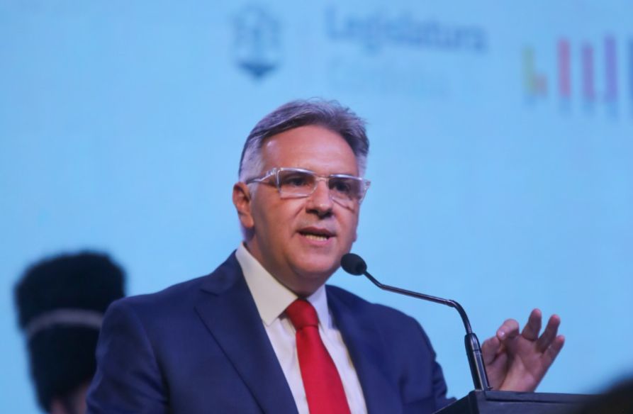 Llaryora lanza un ambicioso plan para la radicación de empresas e inversiones turísticas en el Noroeste y el Sur-La Ola Digital