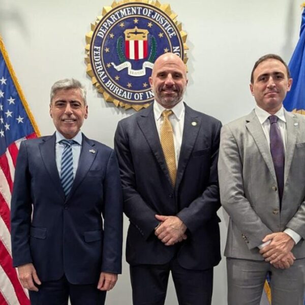 En Estados Unidos, Quinteros y López se reunieron con el FBI, la DEA y la Policía de Nueva York-La Ola Digital