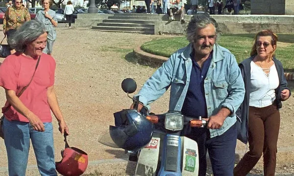 Homenaje y despedidas a Pepe Mujica