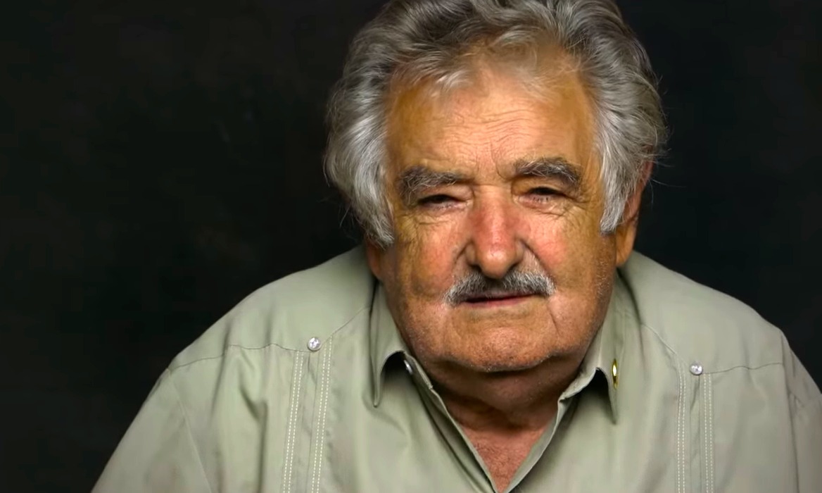 Dolor por la muerte de "Pepe" Mujica-La Ola Digital