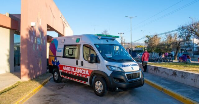 Nuevas ambulancias de alta complejidad para Santa Rosa, Alta Gracia y Río Tercero-La Ola Digital