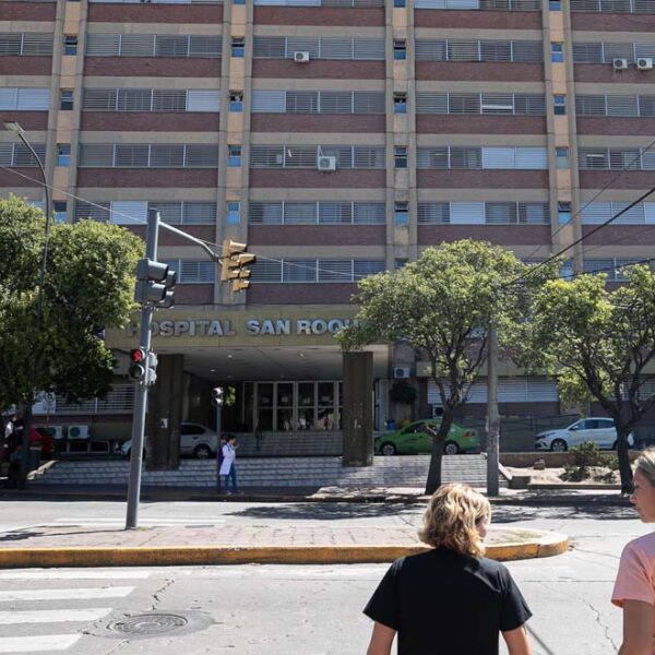 En Córdoba, la salud pública incorpora cirugías endoscópicas de columna-La Ola Digital