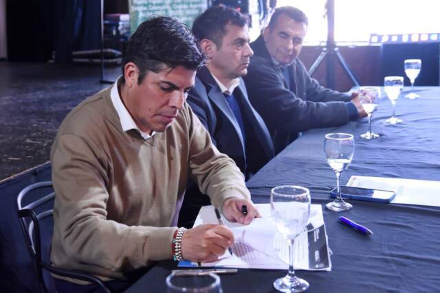 Embalse licitó la obra para el Alimentador troncal de energía