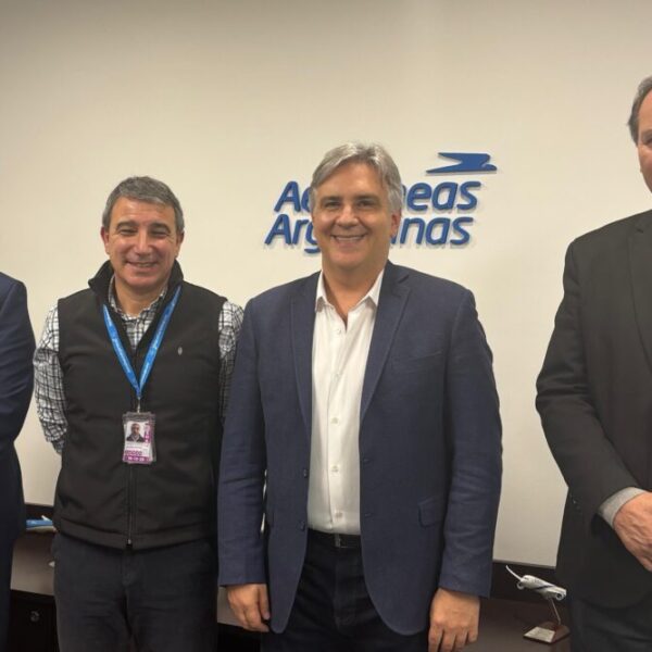 Aerolíneas Argentinas: Córdoba busca ser el principal centro de carga y logística del interior del país-La Ola Digital