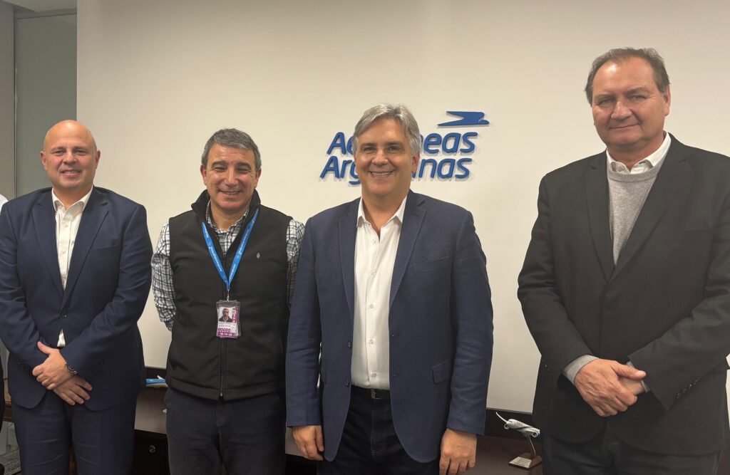 Aerolíneas Argentinas: Córdoba busca ser el principal centro de carga y logística del interior del país-La Ola Digital