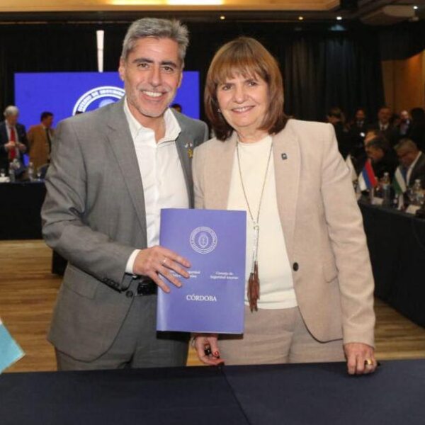 Quinteros acompañó a Bullrich en el Consejo de Seguridad Interior-La Ola Digital