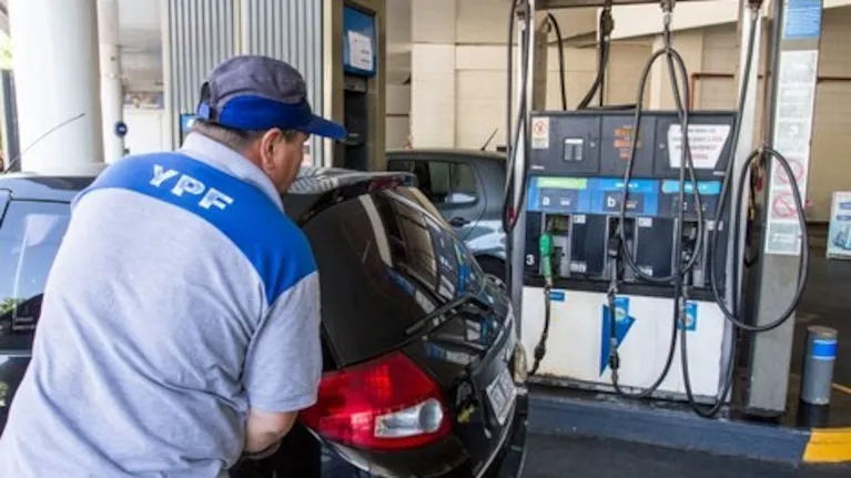 Aumento de la nafta en un 2,5%