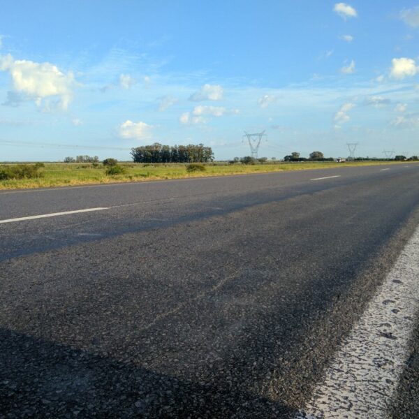 Cuatro autos involucrados en un choque múltiple en Embalse-La Ola Digital