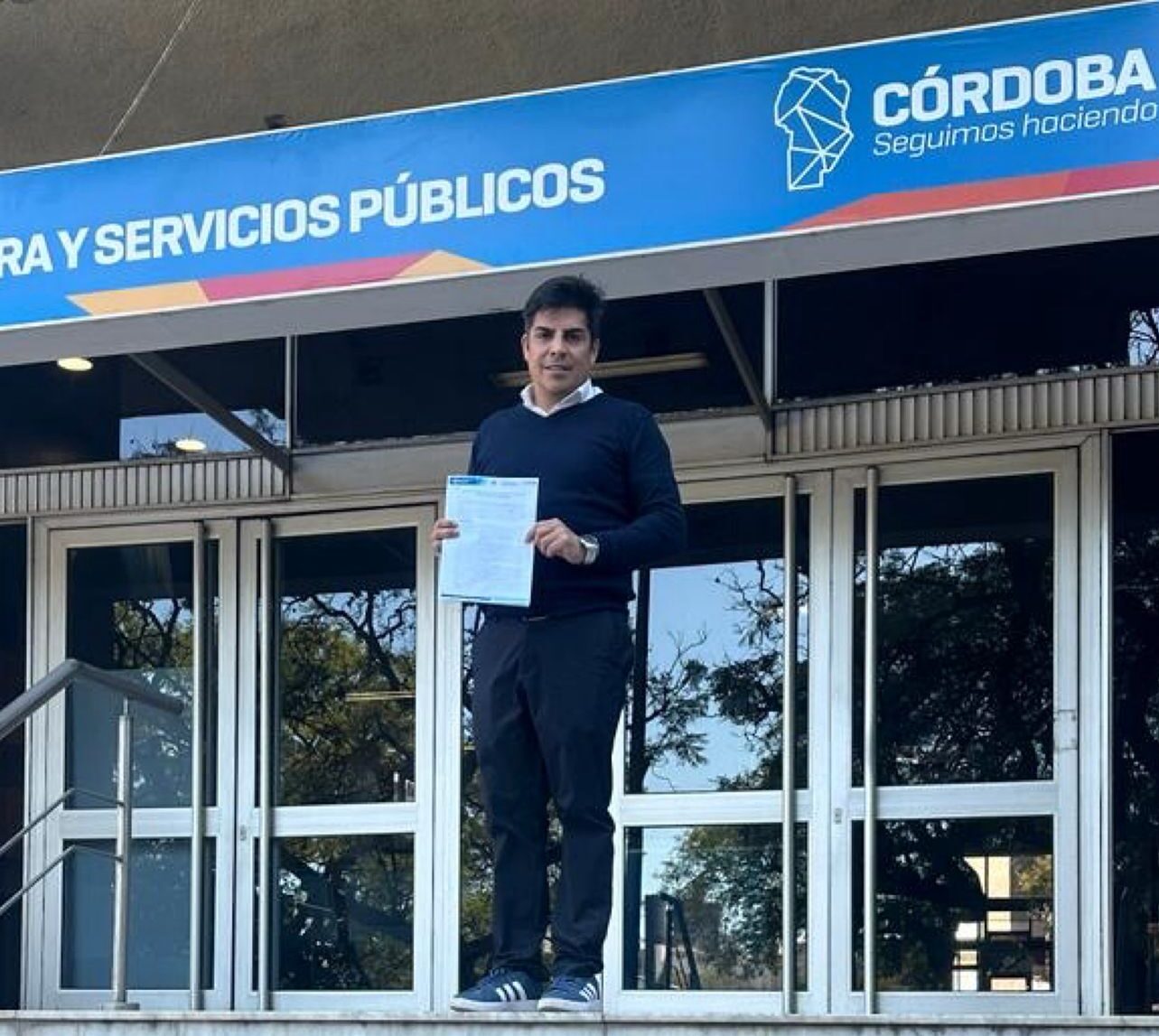 Embalse firmó un convenio histórico que pone fin a las usurpaciones en el lago-La Ola Digital