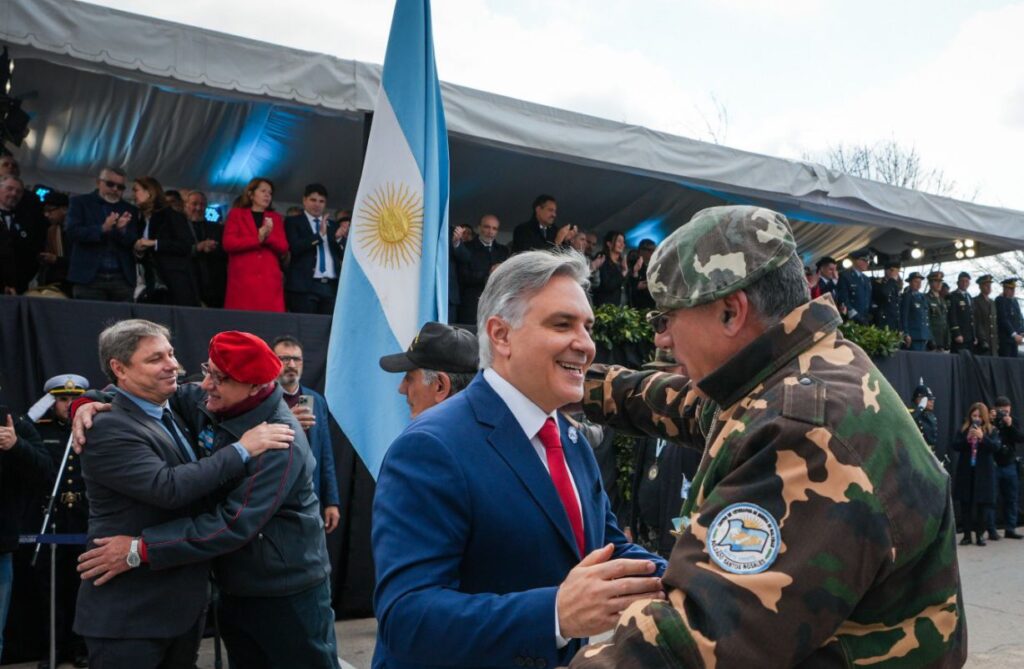 Desfile del 17 de agosto en Monte Cristo