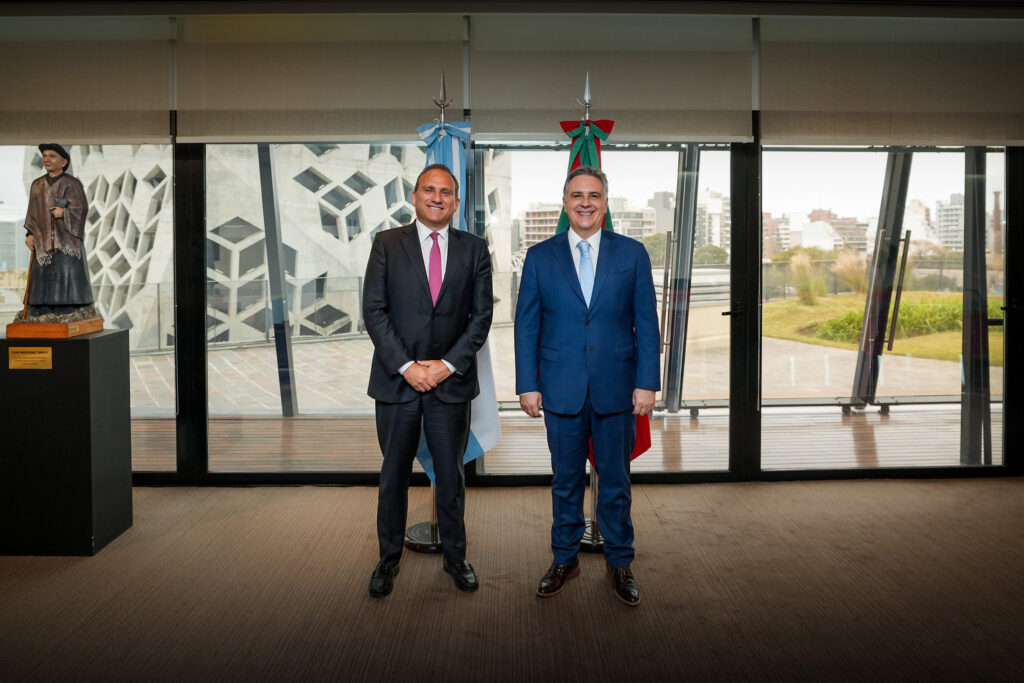 Llaryora recibió al embajador de Portugal en Argentina-La Ola Digital