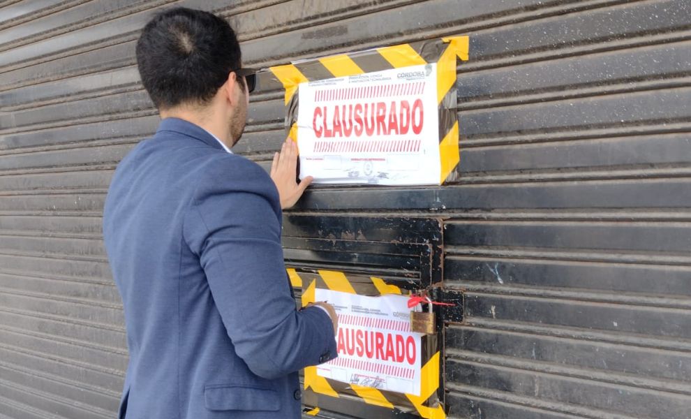 Clausuraron tres concesionarias por presuntas estafas en la venta de vehículos-La Ola Digital