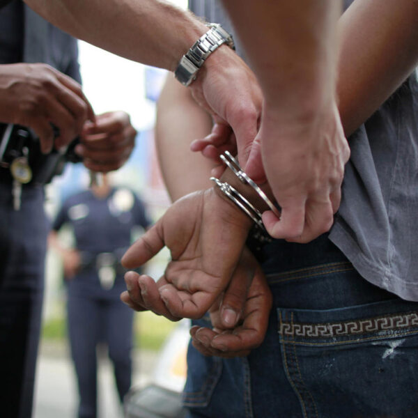 Un ladrón fue detenido mientras intentaba robar en una vivienda de Los Reartes-La Ola Digital