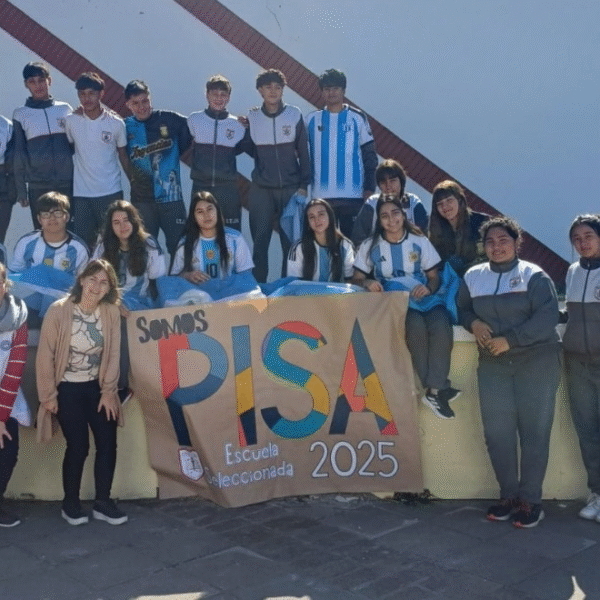 Córdoba inicia en 81 escuelas el operativo internacional PISA 2025-La Ola Digital