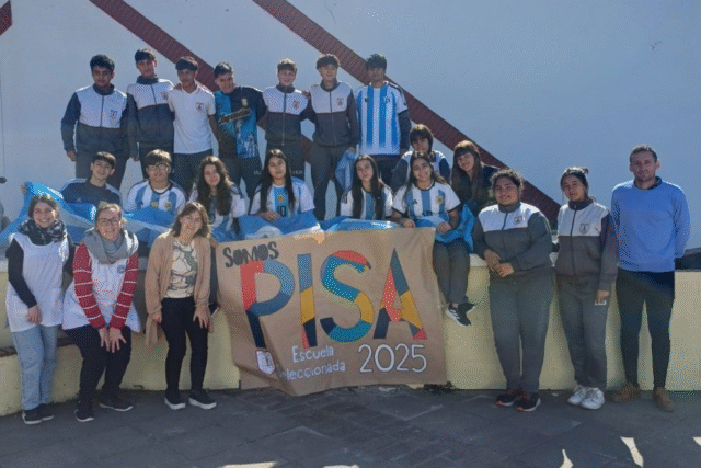 Córdoba inicia en 81 escuelas el operativo internacional PISA 2025-La Ola Digital