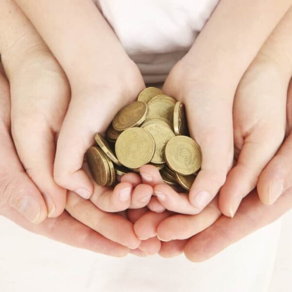 Una joven de Villa Amancay pide ayuda para un estudio que cuesta más de $500 mil-La Ola Digital