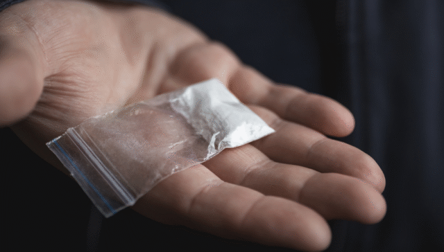 Tres personas fueron detenidas con envoltorios de cocaína en San Agustín-La Ola Digital