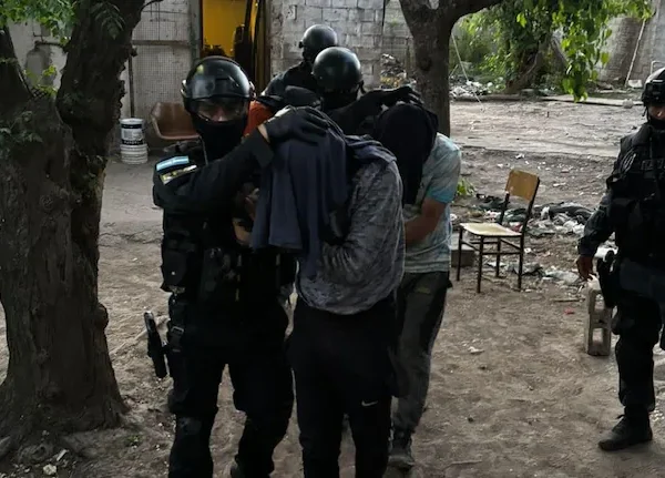 Detuvieron a 10 personas por venta de drogas en Córdoba