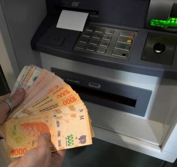 Este viernes cobran jubilados e inicia el pago de los activos provinciales-La Ola Digital