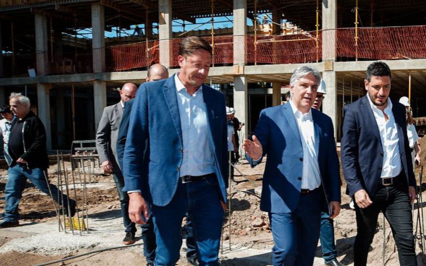 Río Tercero: Llaryora supervisó el avance de obra de la sede regional de la UPC-La Ola Digital