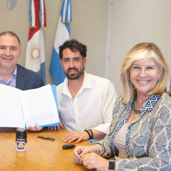 Villa del Dique firmó un convenio para fortalecer las propuestas pedagógicas en el nivel inicial-La Ola Digital