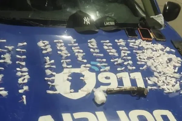Encontraron droga en un auto que huyó de un control