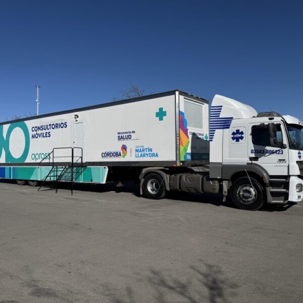 APROSS puso en marcha la gira 2026 del Camión Multiconsultorio-La Ola Digital