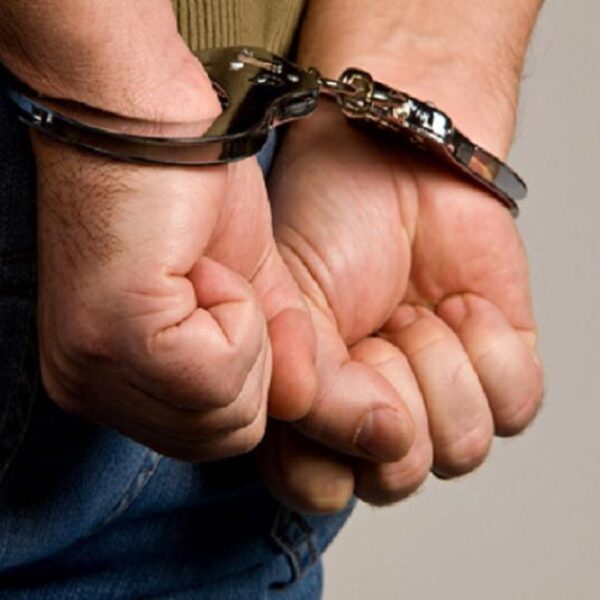 Detención en Santa Rosa y secuestro de un vehículo con pedido de paradero-La Ola Digital