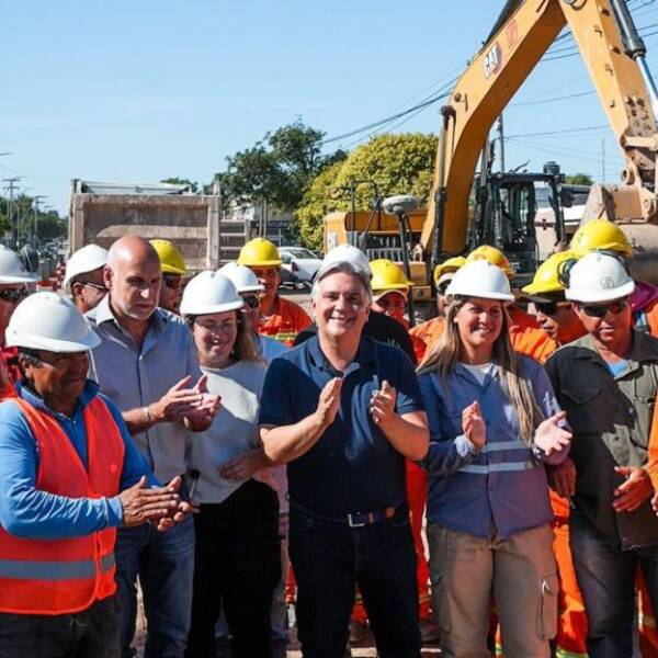 Llaryora supervisó la obra de Av. Bodereau