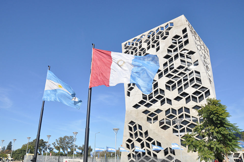 Llaryora dispuso la continuidad de la reducción de salarios en el Poder Ejecutivo-La Ola Digital