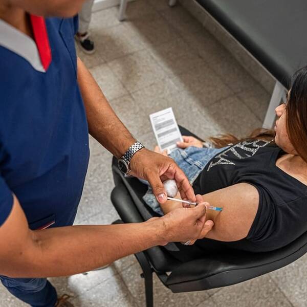 Vacunación a embarazadas contra el Virus Sincicial Respiratorio