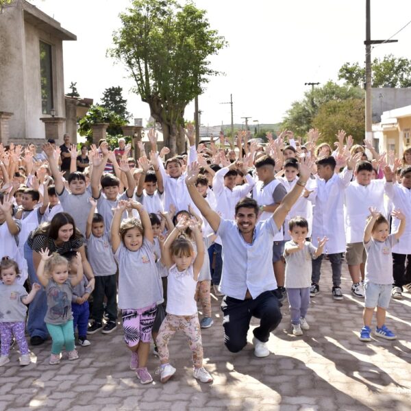 Embalse inaugura 3900 metros cuadrados de adoquines-La Ola Digital