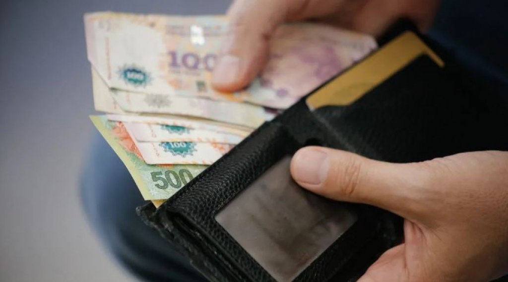 Alerta en Córdoba: el empleo y los salarios, la principal preocupación social-La Ola Digital