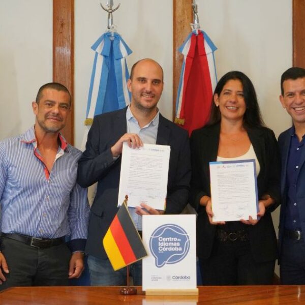 Cursos de chino y alemán para jóvenes cordobeses-La Ola Digital