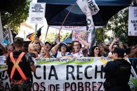 Docentes cordobeses instalaron una carpa