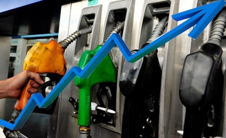 Escalada en los surtidores: la nafta aumentó casi un 20% en marzo-La Ola Digital